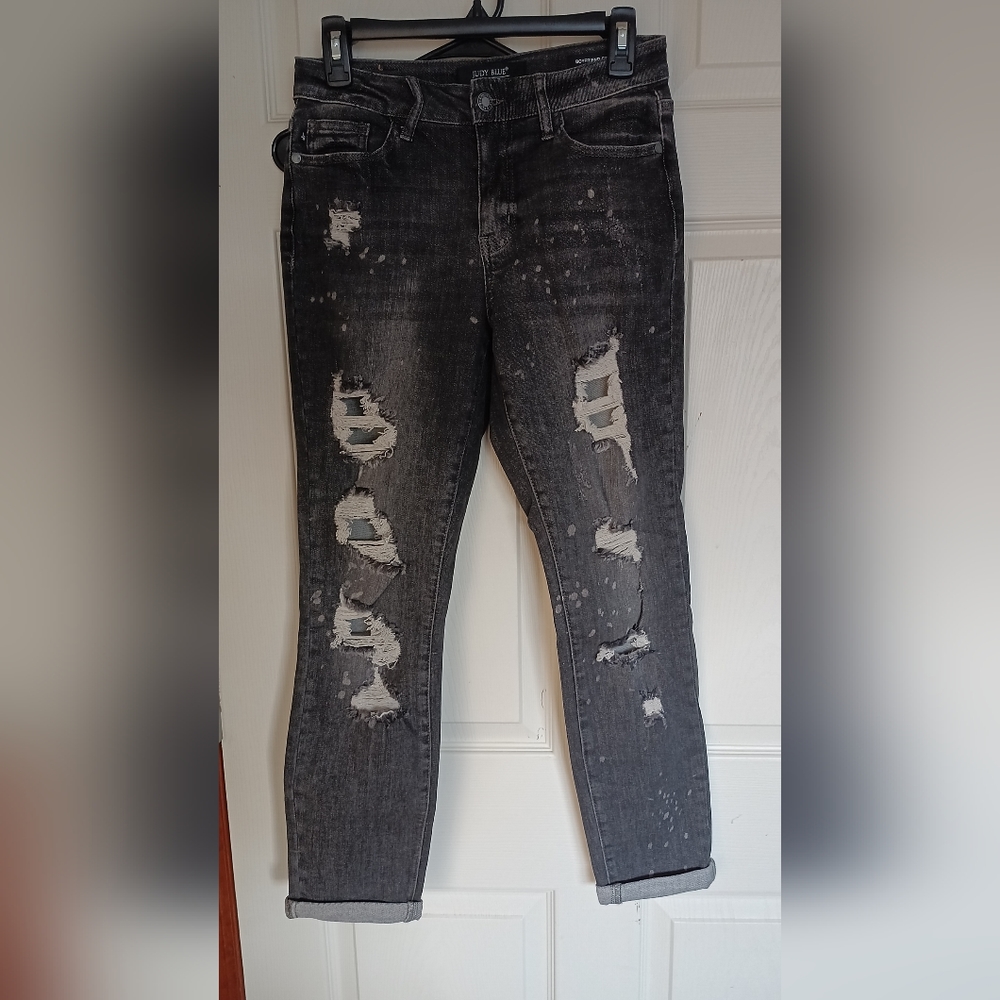 Judy Blue Boyfriend fit Distressed Bleached Ankle Jean